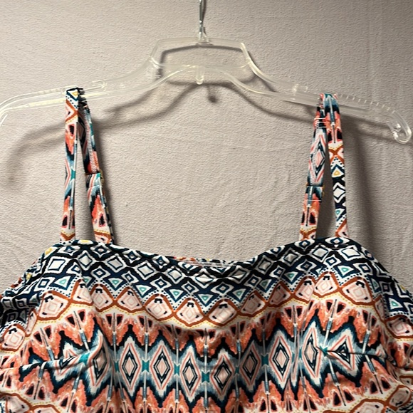 Swim by Cacique (Lane Bryant) Aztec Print Handkerchief Tankini Swim Top Size 24 - Picture 4 of 13